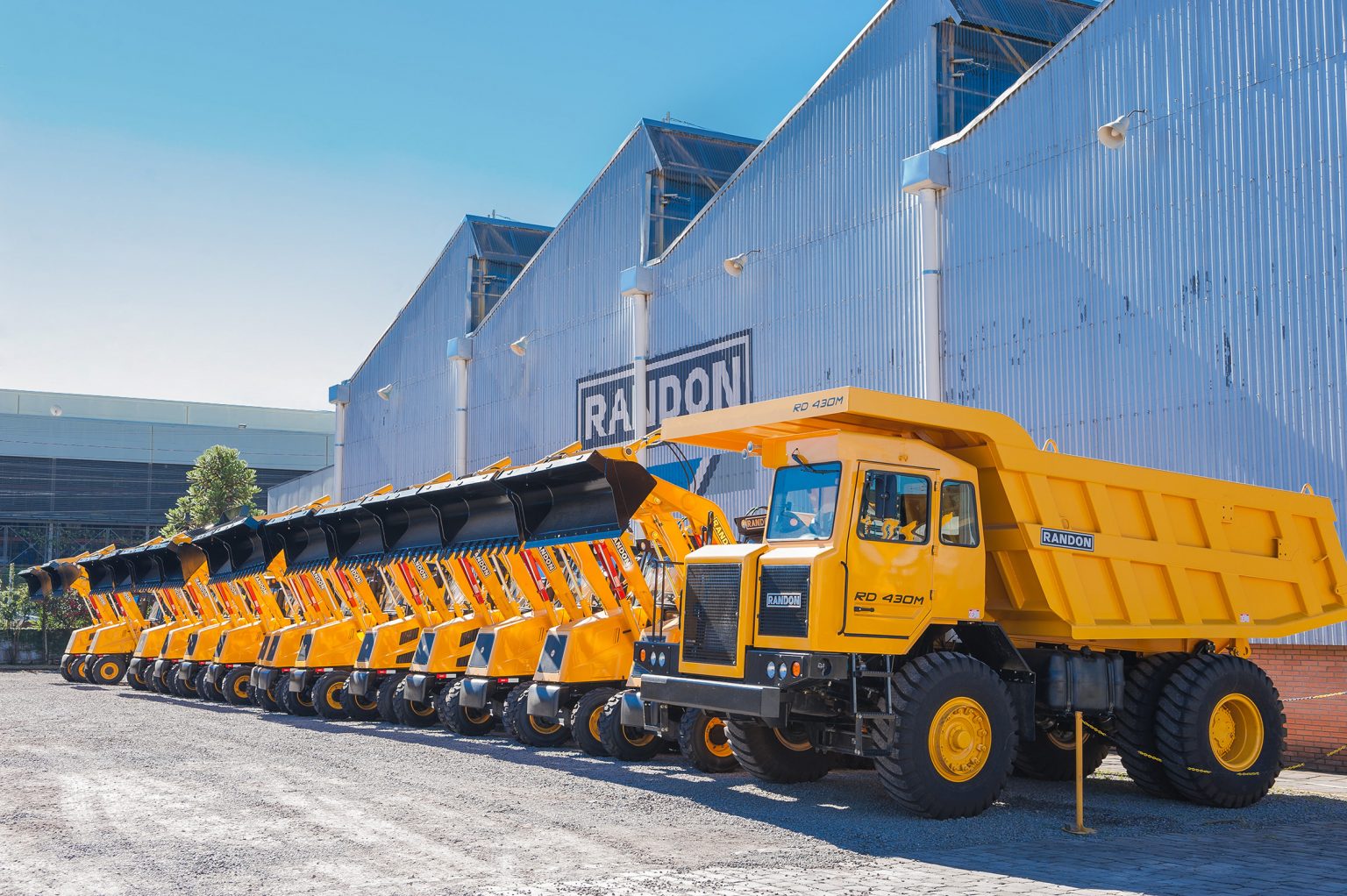 Randon RK430Me: força e potência para transportes severos