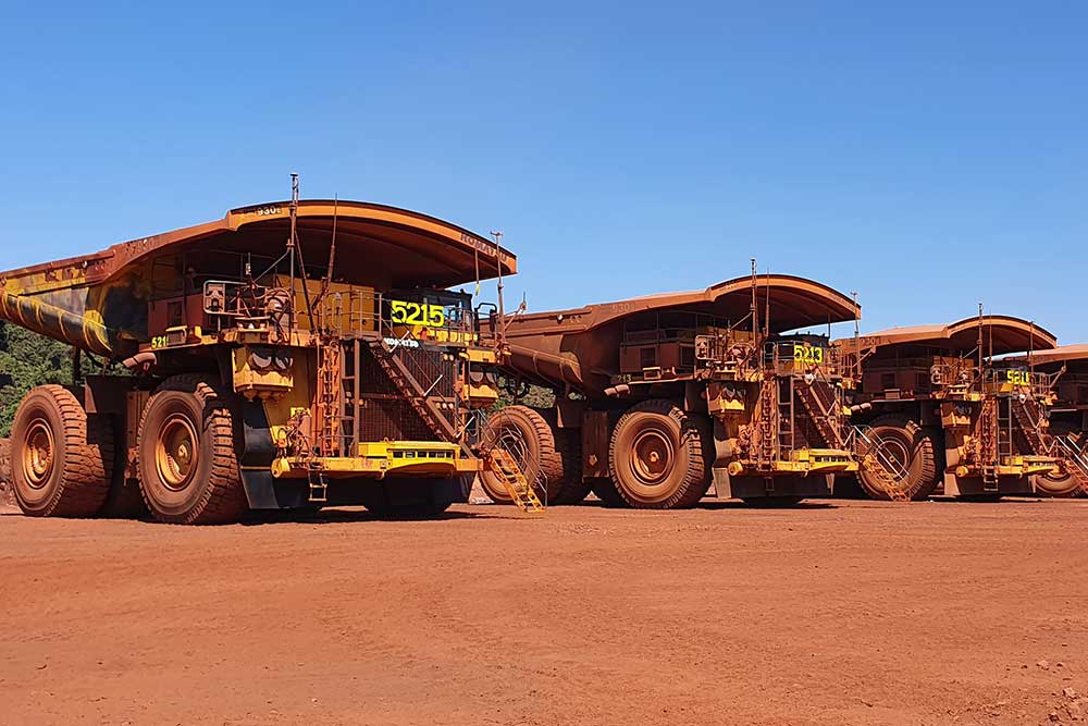 Caminhões autônomos da Komatsu começam operação no Brasil