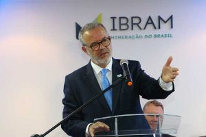 Mineração vai expandir atuação sustentável e responsável, diz Raul Jungmann em sua posse à frente do IBRAM