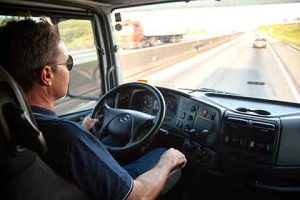 Marca de lubrificantes Mobil™ promove homenagem em comemoração ao Dia do Caminhoneiro