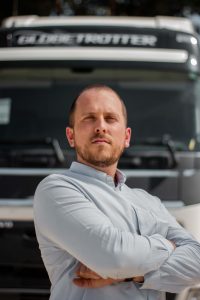 Manlog aumenta disponibilidade dos caminhões de sua frota com solução da Continental Pneus