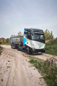 Mercedes-Benz Trucks eletrifica o segmento da Construção e apresenta soluções de veículos sob medida, de baixo ruído e neutros em CO2, para tráfego no canteiro de obras
