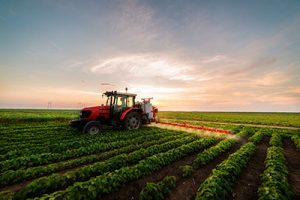 Uso do adjuvante correto aumenta a qualidade da pulverização e contribui para uma agricultura mais sustentável