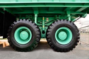 GRIPMASTER fornece pneus para primeiro caminhão basculante elétrico da XCMG a ser operado em mina aberta no Brasil