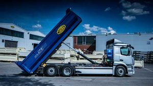 Mercedes-Benz Trucks eletrifica o segmento da Construção e apresenta soluções de veículos sob medida, de baixo ruído e neutros em CO2, para tráfego no canteiro de obras