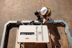 Testes revelam a sustentabilidade dos inversores solares de grande potência