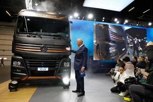 VWCO chega à Fenatran com caminhão conceito e primeira venda de autônomos da marca