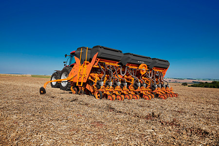 Show Rural Coopavel: Jacto aposta em tecnologias que oferecem economia para o produtor e maior proteção ambiental
