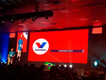 Valvoline impulsiona inovação no 7º Congresso Brasileiro do Mecânico com ações práticas e palestras técnicas exclusivas