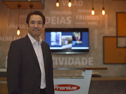 Fronius amplia a capacidade de produção de inversores para energia solar