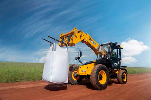 Tratormaster expõe destaques do portfólio JCB e oferece condições especiais na Agro Rosário