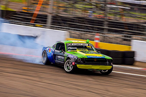 RX E ULTIMATE DRIFT VÃO OFERECER APRESENTAÇÕES DE DRIFTING PARA VISITANTES NA AUTOMEC