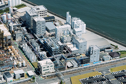 Evonik investe na ampliação da unidade de produção de óxido de alumínio pirogênico para aplicações no setor de baterias em Yokkaichi, Japão