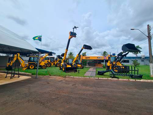FEMEC: Valence apresenta diversidade do portfólio de máquinas JCB