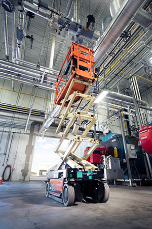 Tesoura DaVinci® da JLG® aprovada em condições de trabalho em baixas temperaturas