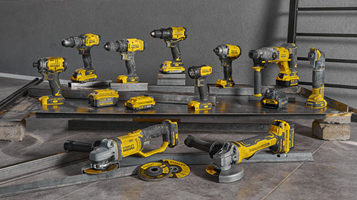 Na FEICON, StanleyBlack&Decker lança ferramentas rastreáveis e expande linha a bateria
