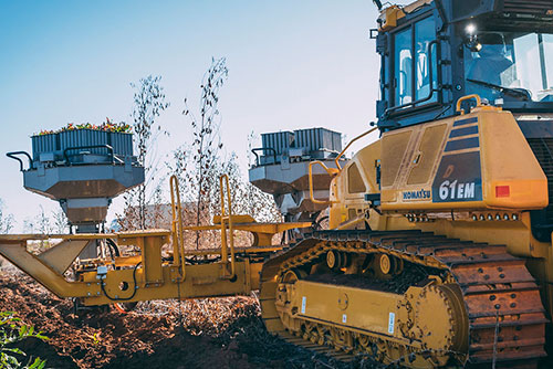 Com portfólio completo em máquinas de terraplenagem para o segmento agro, Komatsu apresenta na Agrishow os equipamentos mais eficientes e econômicos para o agricultor