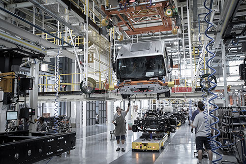 Mercedes-Benz é a marca de caminhão mais lembrada pelos gaúchos