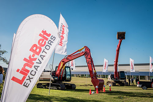 Distribuidor Link-Belt realiza primeiro evento de lançamento das escavadeiras da marca no Uruguai