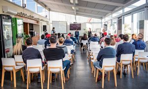 Distribuidor Link-Belt realiza primeiro evento de lançamento das escavadeiras da marca no Uruguai