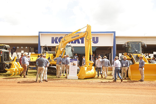 Com estratégia direcionada também ao agro, Komatsu apresenta na Agrishow escavadeira hidráulica exclusiva para o mercado brasileiro