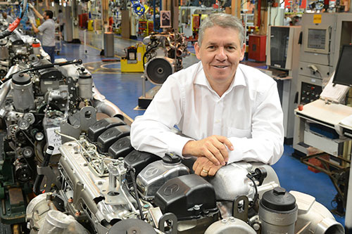 Mercedes-Benz do Brasil alcança o marco histórico de 350.000 motores exportados