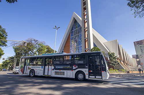 Londrina entra para a história em demonstração inédita com ônibus movido 100% a biometano no transporte urbano