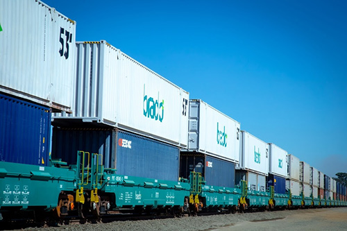 Indústrias paulistas adotam solução multimodal e transporte por contêineres cresce 25% na região