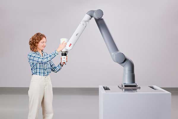 ABB expande a família de cobots GoFaTM