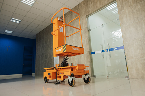 Portfólio que Mecan irá apresentar na Analoc Rental Show inclui linha completa de andaimes, escoramentos e acessos