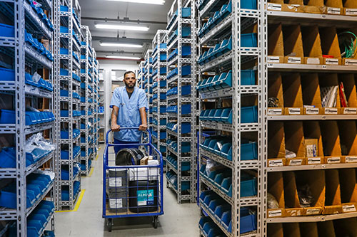 Linha de Lubrificantes ALMAX da VWCO atinge recorde de vendas em 2022