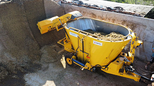 Mepel apresenta novas tecnologias para pecuária leiteira