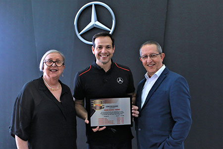 Caminhões Mercedes-Benz Accelo e Atego vencem cinco categorias do prêmio Campeão de Revenda