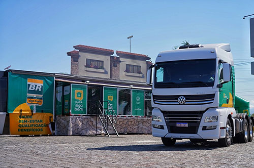 Volkswagen Caminhões e Ônibus transporta casa para caminhoneiros por todo o Brasil
