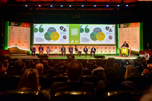 Agro brasileiro está na vanguarda de digitalização e lidera o uso de produtos biológicos e de agricultura regenerativa