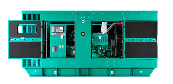 Cummins Brasil lança nova carenagem para linha de grupos geradores com motor QSG12