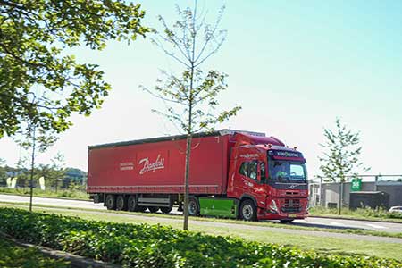 Volvo e Danfoss introduzem primeira frota de caminhões elétricos disponível 24 horas por dia