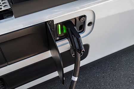 Mercedes-Benz Trucks celebra estreia mundial do eActros 600, caminhão pesado elétrico a bateria para longas distâncias