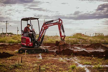 Tecnologia, inovação, qualidade e foco no cliente é a receita da YANMAR para liderar mercado de miniescavadeiras