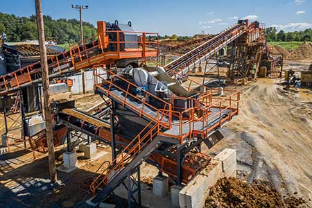 Superior inicia produção de britadores e peneiras no Brasil