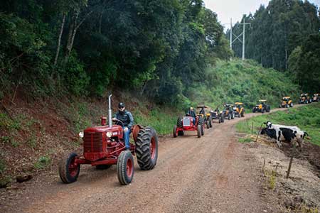 “Viajando com V de Valtra” reúne produtores rurais e influencers do agro em evento inédito no Rio Grande do Sul