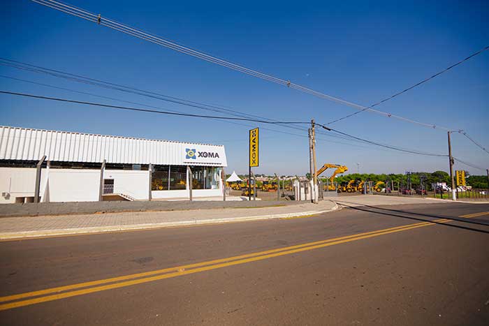 XGMA inaugura centro de distribuição e apresenta miniescavadeira elétrica