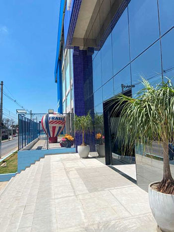 Fras-le marca presença na recém-inaugurada unidade do MercadoCar em Guarulhos