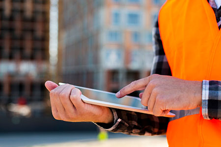 De caminhão não tripulado a modelo digital de projetos: como a inovação pode salvar vidas no canteiro de obras 