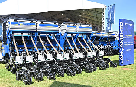 New Holland lança no Show Rural Coopavel nova linha de plantadeiras leves e semeadeiras