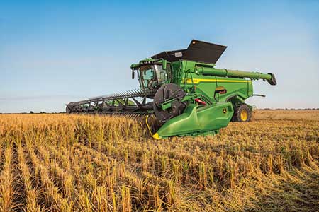   John Deere anuncia a chegada da nova colheitadeira X9 no Brasil