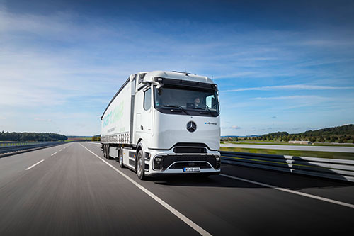 eActros 600 da Mercedes-Benz Trucks realiza jornada de teste mais extensa da história da empresa