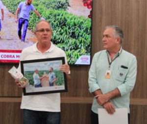 Famílias do Projeto "Café Agricultor Todo Dia" são homenageadas pelo trabalho em prol da cafeicultura