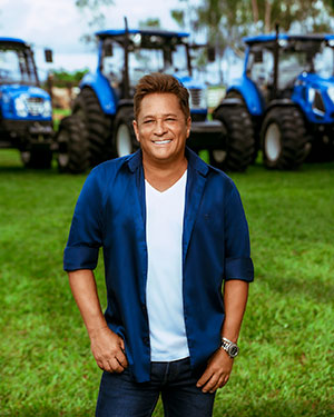 Cantor Leonardo se torna Embaixador da marca LS Tractor