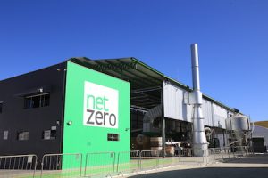 NetZero e Oikocredit assinam parceria de financiamento para ampliar as operações de biochar no Brasil